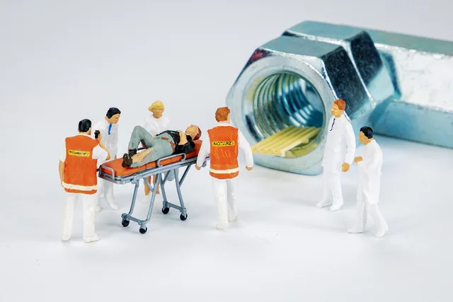 accident, rescue, miniature, medic, paramedic, emergency, ambulance, injury, medical, help, healthcare, treatment, health, crutches, accident, miniature, paramedic, paramedic, paramedic, ambulance, ambulance, ambulance, ambulance, ambulance, injury. Vad gäller för arbetsgivaren vid olycka eller tillbud?